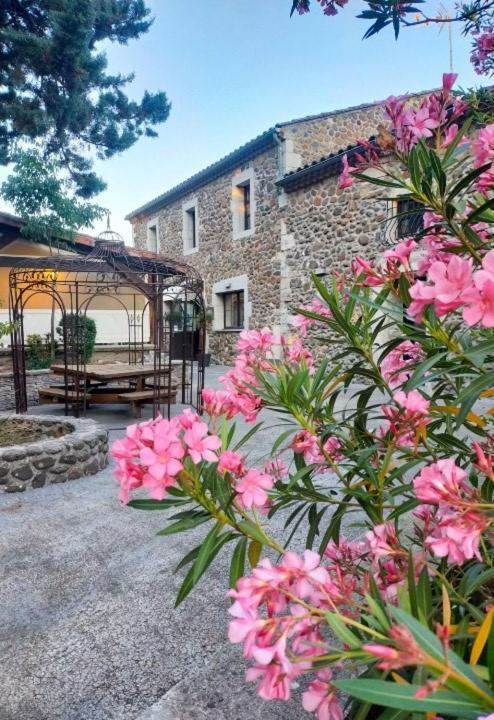 Hotel Du Cros D'Auzon Saint-Maurice-dʼArdèche Εξωτερικό φωτογραφία