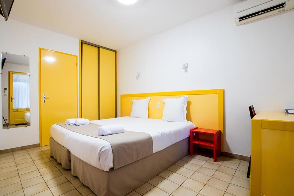 Hotel Du Cros D'Auzon Saint-Maurice-dʼArdèche Εξωτερικό φωτογραφία