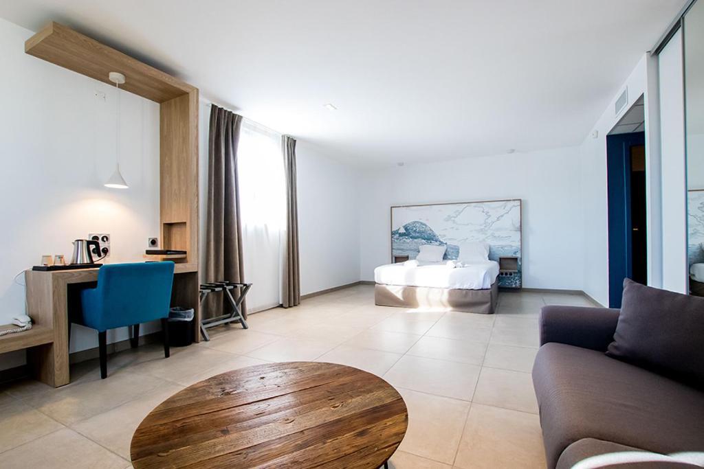 Hotel Du Cros D'Auzon Saint-Maurice-dʼArdèche Εξωτερικό φωτογραφία